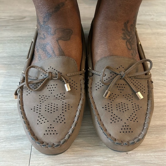 Women’s Brown Moccasin Loafers | Daisy Fuentes | Comfortable & Stylish - Picture 8 of 9